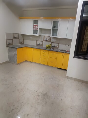 Kitchen in 5 BHK Apartment at Rajendra Nagar Sector 3 – for Rent