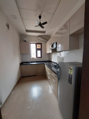 Kitchen in 2 BHK Builder Floor at Sector 28 – for Rent