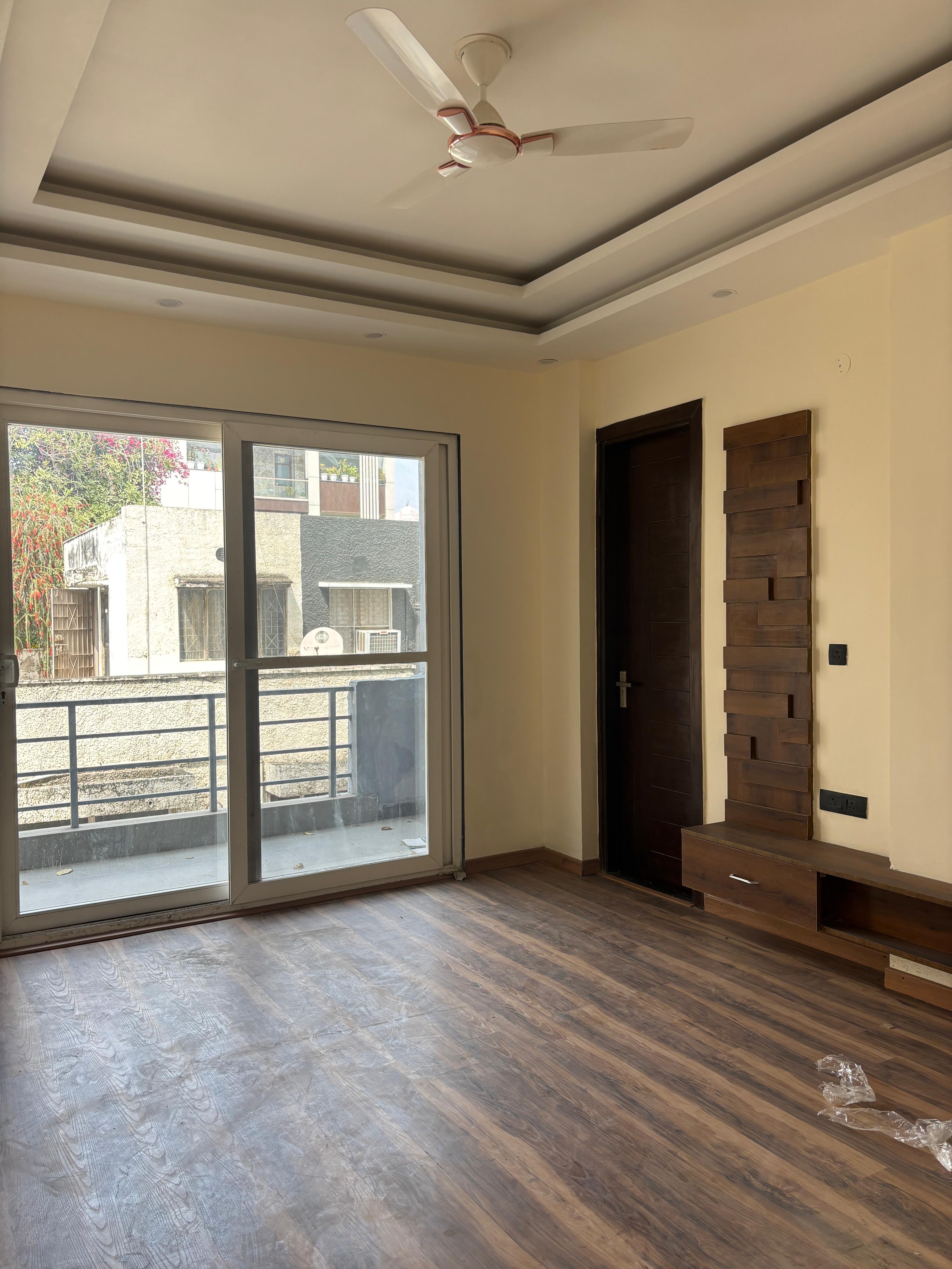 4 BHK + Servant Room Apartment For Sale in Ireo Uptown