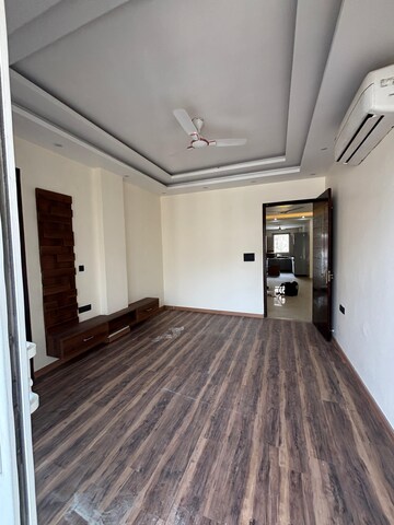 Building Lobby in 4 BHK Apartment at Ireo Uptown, Sector 66 – for Sale