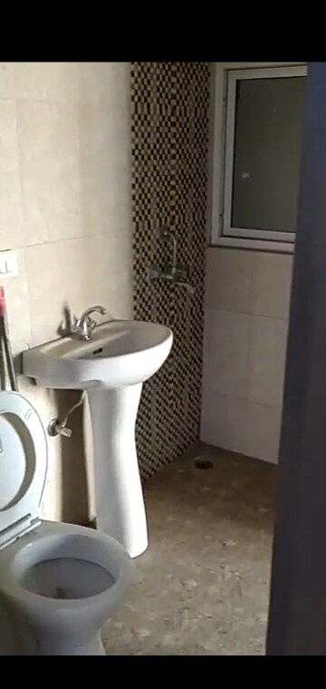 Attached Bathroom in 3 BHK Apartment at Galaxy North Avenue ll, Gaur City 2  – for Rent