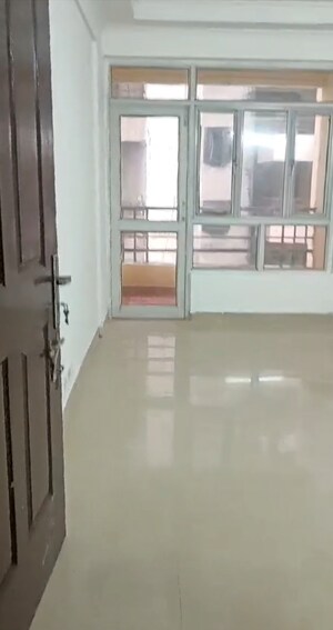 Room in 2 BHK Apartment at Jaipuria Apartment, Dundahera – for Sale