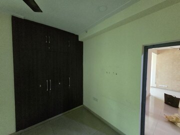 Room in 2 BHK Apartment at Gaur City 2 - 12th Avenue, Sector 16c Greater Noida – for Rent