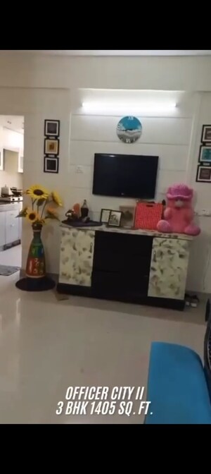 Room in 3 BHK Apartment at Proview Officer City 2, Raj Nagar Extension – for Sale