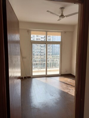 2.5 BHK Apartment For Sale in Mahagun Mywoods, Sector 16c Greater Noida