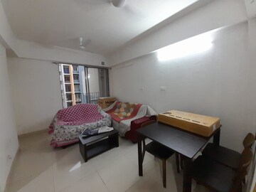 Room in 2 BHK Apartment at Godrej Seven, Joka – for Rent