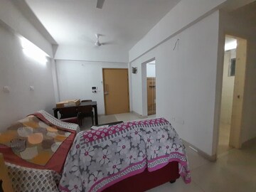 Room in 2 BHK Apartment at Godrej Seven, Joka – for Rent