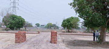  Plot For Sale in Sholaka