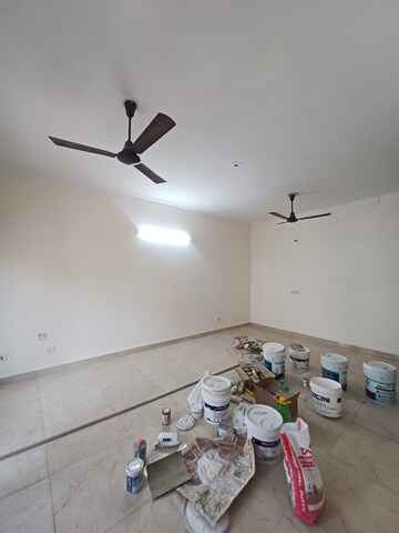 Room in 2 BHK Independent House at Ansal Plaza Sector-23, Sector 23 – for Rent
