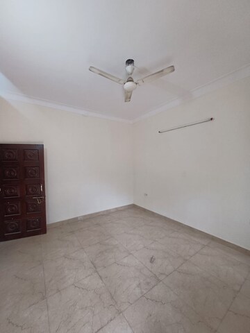 Room in 2 BHK Independent House at Ansal Plaza Sector-23, Sector 23 – for Rent
