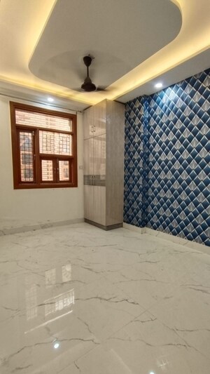  2 BHK Builder Floor at Dwarka Mor – for Sale