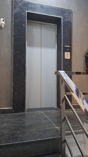 Staircase in 3 BHK Builder Floor at Ansal Plaza Sector-23, Sector 23 – for Rent