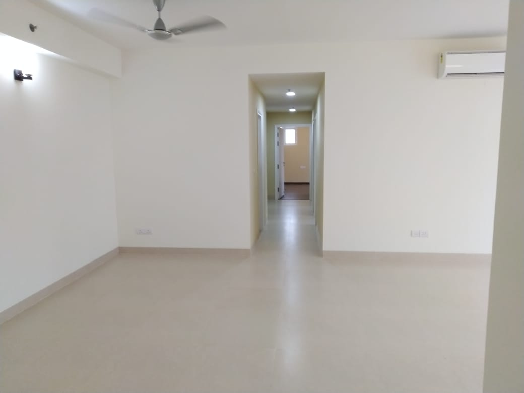 3 BHK Apartment For Sale in DLF The Skycourt