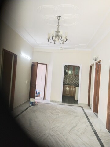 Room in 3 BHK Independent House at Ansal Plaza Sector-23, Sector 23 – for Rent