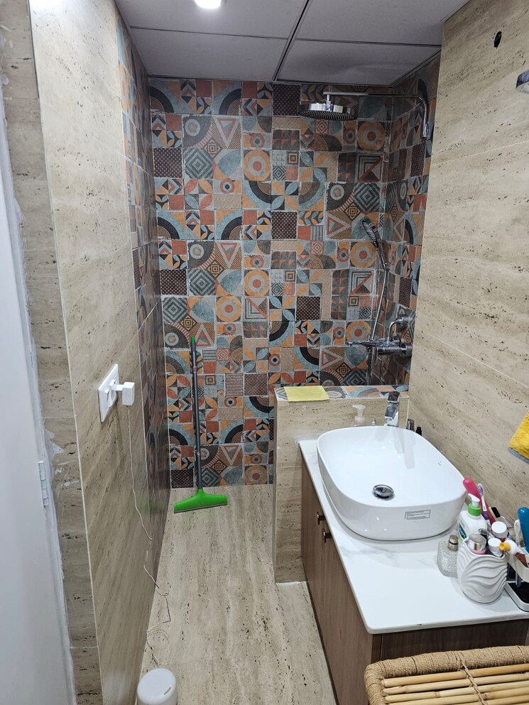 Bathroom, mahagun-mywoods 3 Bedroom 948 Sq.Ft. Apartment In Sector 16c Greater Noida Greater Noida 8527893