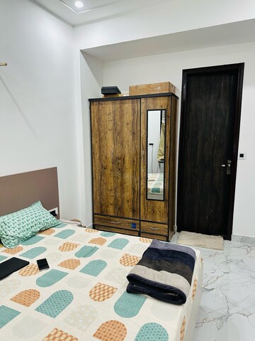 Room in 6+ BHK Independent House at Sector 55 – for Sale
