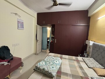 Room in 3 BHK Apartment at Maxblis White House-II, Sector 75 – for Rent