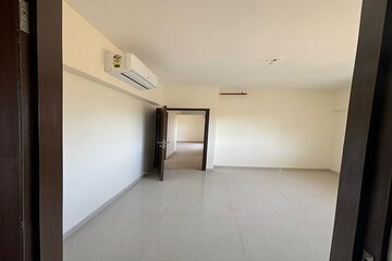 Bedroom in 3 BHK Apartment at Omkar Signet, Malad East – for Rent