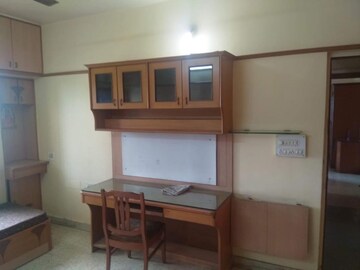 Room in 2 BHK Apartment at Chattushringi – for Rent