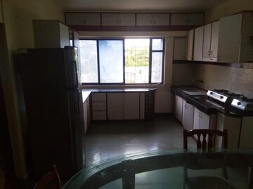 Room in 2 BHK Apartment at Chattushringi – for Rent