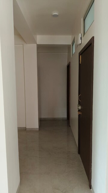 Room in 3 BHK Apartment at Bavdhan – for Rent