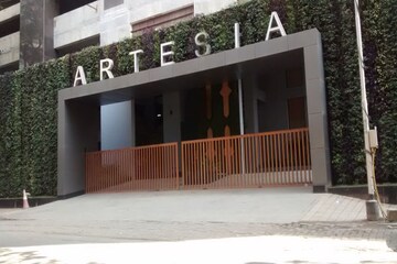 4 BHK Apartment – Exterior View View at K Raheja Artesia, Worli - for Sale