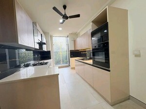 Room in 2 BHK Apartment at Agarwal And Doshi Complex, Vasai West – for Sale