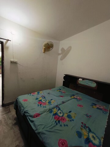 Room in 1 RK Apartment at Sunny Enclave – for Rent