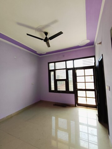 Room in 3 BHK Apartment at Sector 126 – for Rent
