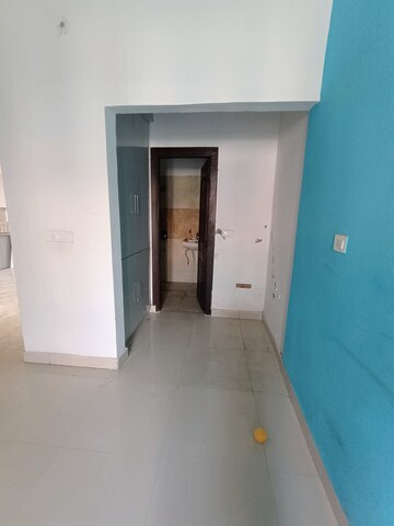 Room in 3 BHK Villa at Amrapali Leisure Valley, Tech Zone 4 Greater Noida – for Rent