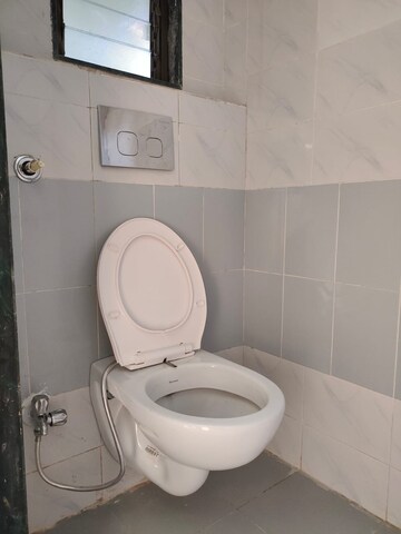 Bathroom in 1 BHK Apartment at Sector 14 Dwarka – for Rent