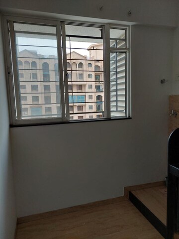 Room in 2 BHK Apartment at VTP Belair B And D Building, Mahalunge – for Rent