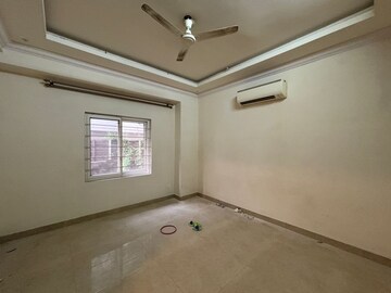 Room in 3 BHK Apartment at Jubilee Hills – for Rent