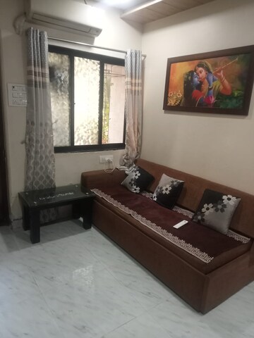 1 RK Apartment For Rent in Jinal Chs, Kandivali East