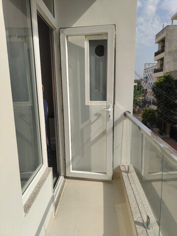 Balcony in 1 RK Builder Floor at Sector 45 – for Rent