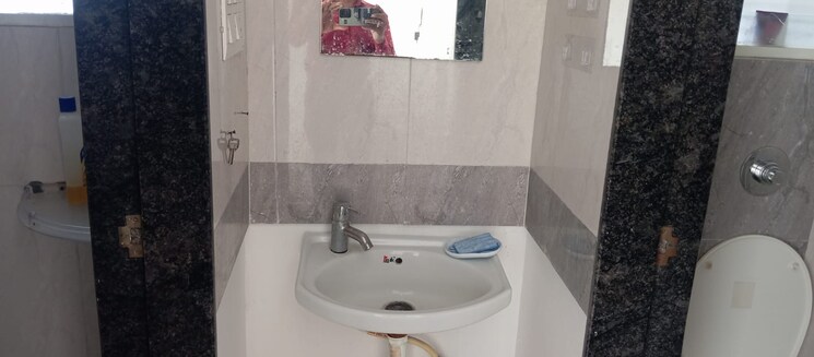 Attached Bathroom, pgd-pinnacle 1 Bedroom 676 Sq.Ft. Apartment In Mundhwa Pune 8529398