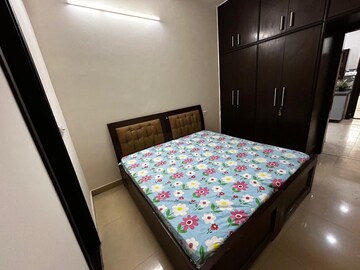 Room in 1 BHK Builder Floor at Sector 38 – for Rent