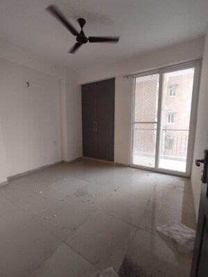 Room in 3.5 BHK Apartment at ATS Nobility, Sector 4, Greater Noida – for Sale