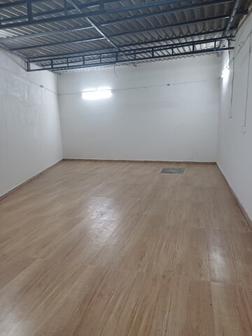   Shop at Seven Bungalow, Andheri West – for Rent
