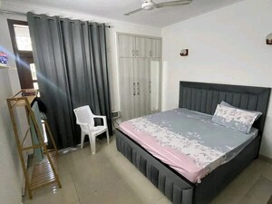 Room in 3 BHK Apartment at Agarwal And Doshi Complex, Vasai West – for Sale