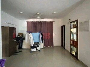 Room in 3 BHK Apartment at Agarwal And Doshi Complex, Vasai West – for Sale