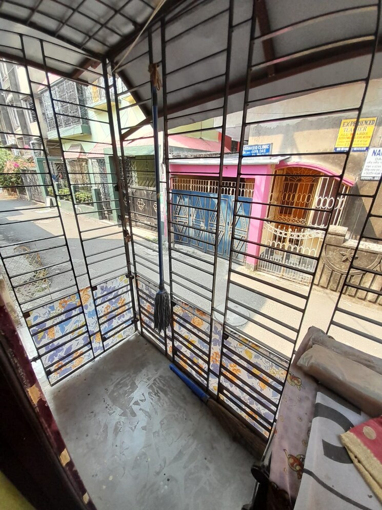 Balcony, behala chowrasta 2 Bedroom 620 Sq.Ft. Builder Floor In Behala Chowrasta Kolkata 8529402