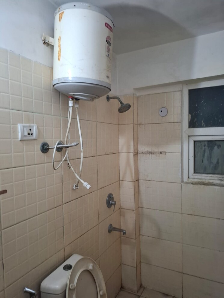 Attached Bathroom, tulip-petals 3 Bedroom 1550 Sq.Ft. Apartment In Sector 89 Gurgaon 8529464