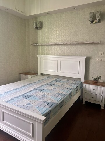 Bedroom in 3 BHK Apartment at M3M Golf Estate, Sector 65 – for Rent