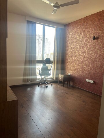 Study Room in 3 BHK Apartment at M3M Golf Estate, Sector 65 – for Rent