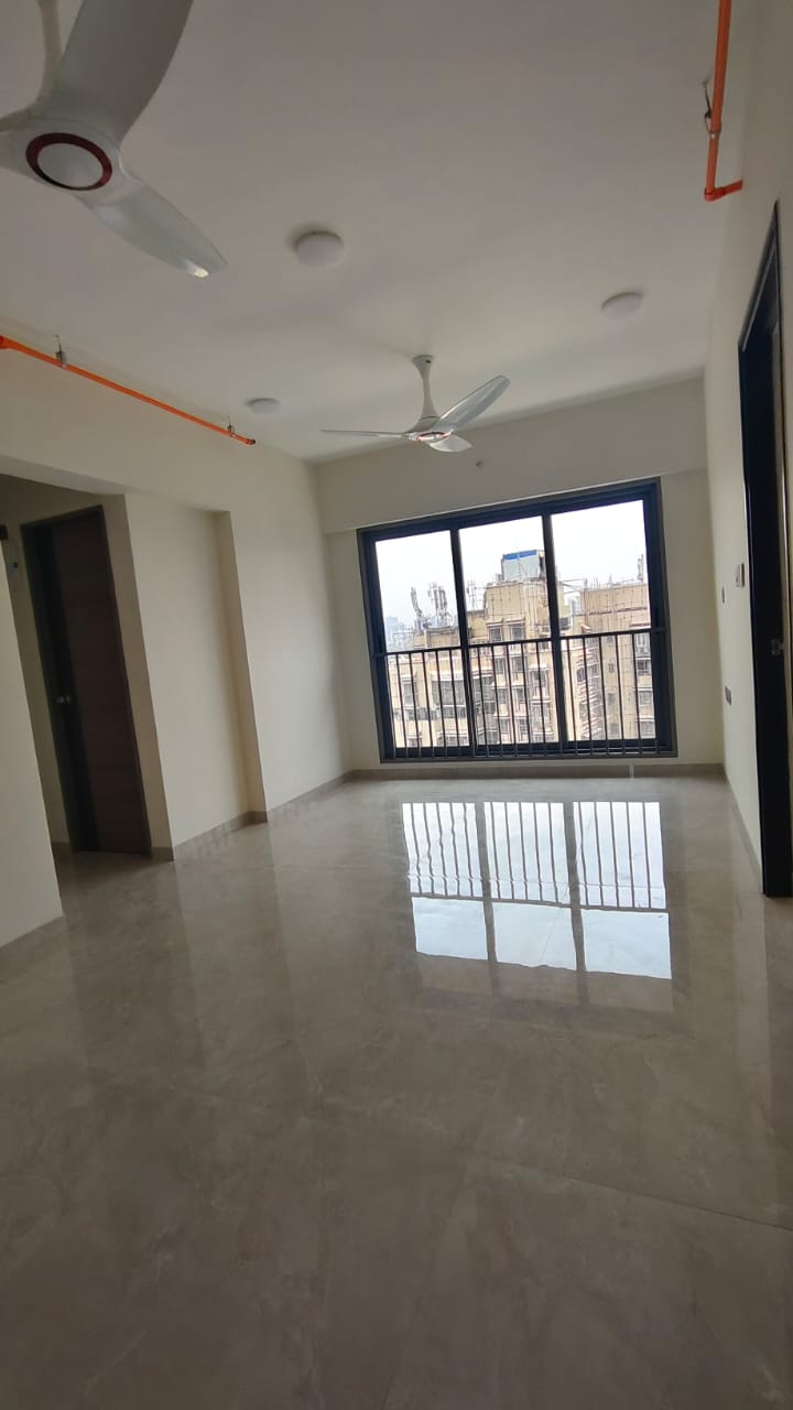 1 BHK 436 Sq.Ft. Apartment in Veena Suyog