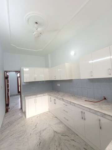 2 BHK Independent House For Rent in Sector 15