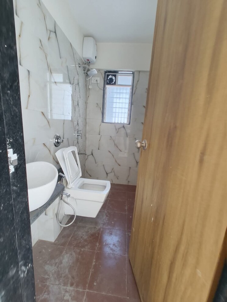 Attached Bathroom, agarwal-and-doshi-complex 3 Bedroom 950 Sq.Ft. Apartment In Vasai West Palghar 8529505
