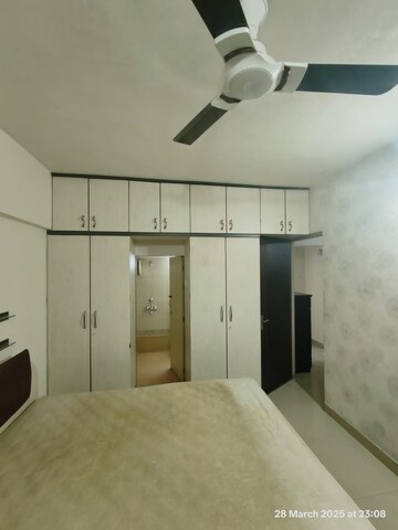 Room in 2 BHK Apartment at Unnathi Woods Phase 3, Ghodbunder Road – for Rent