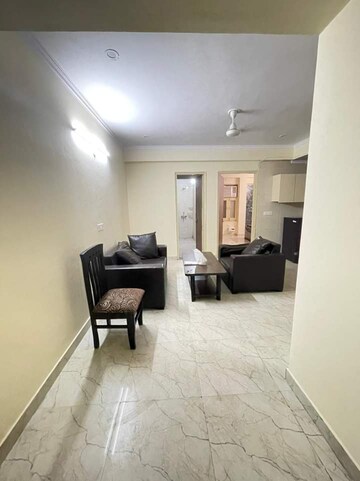 Living Room in 2 BHK Builder Floor at Sector 40 – for Rent